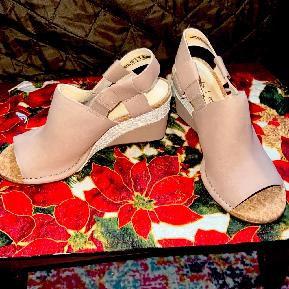 Clark’s Suede wedge shoes
